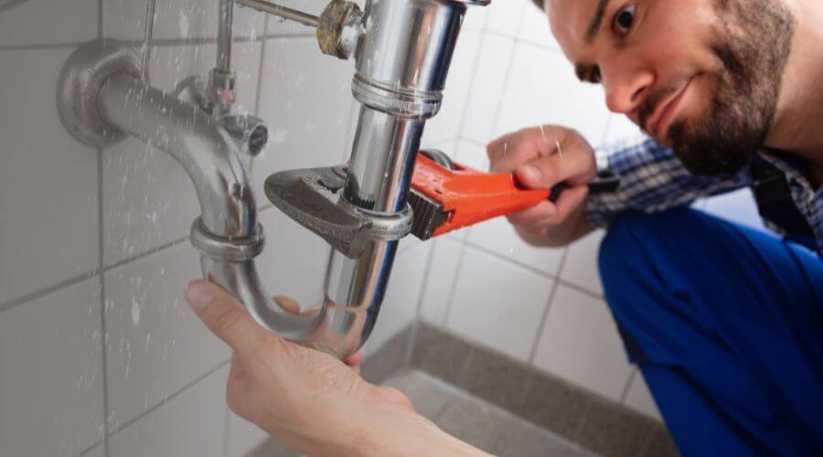 Professional same day plumber services in New Middletown, IN